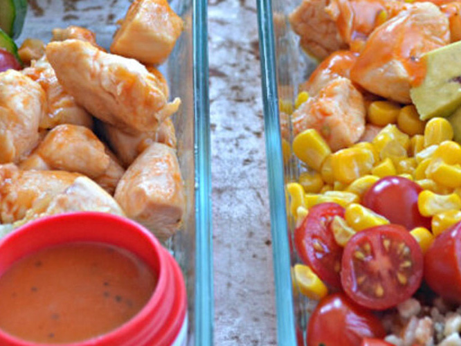 Dorothy Lynch Chicken Meal Prep Grain Bowls with tomato, corn, avocado, and a grain base