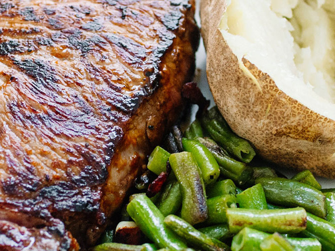 Dorothy Lynch Spicy Steak Sauce Recipe with green beans and a baked potato